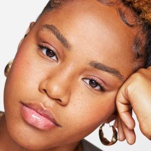 ملمع شفاه بوت بومب شفاف