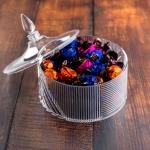 Acrylic Candy Bowl with Geometric Ribbed Design with pointed finial handle