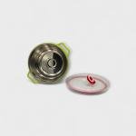 وعاء تخزين من الستانلس ستيل بحواف ملونة مع غطاء ومقابض سهلة الإمساك