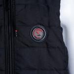 سترة مبطنة بدون أكمام مع غطاء للرأس