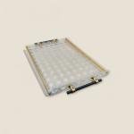 صينية أكريليك شفافة بمقابض ذهبية وسوداء