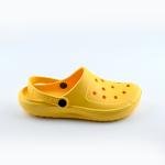 كروكس أصفر عملي ومريح