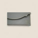 ظرف مطرز بنقوش زهرية أنيقة