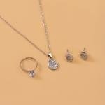 طقم مجوهرات كريستال بشكل دمعة مع لمسات زركون أنيقة