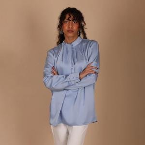 بلوزة سيدات حريرية برقبة رباط أنيقة ناعمة