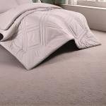 طقم مفارش مورا إسبانيا "سيرين سكوير" – 6 قطع بنقشة مربعات غير لامعة ولمسة عصرية هادئة (مجموعة ستار لاين)