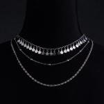 قلادة بعدة طبقات بتعليقة على شكل زهرة البرسيم للحظ