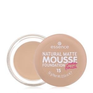 ايسينس موس كريم الاساس بلمسة مات طبيعية شاد 15