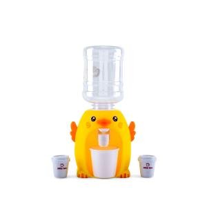 لعبة حيوان كرتوني لتبديد الماء – تصميم بطريق لطيف