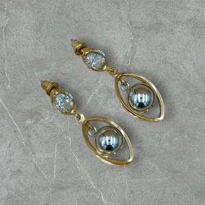 أقراط كريستال متدلية مطلية بالذهب بتصميم كرة معدنية أنيقة