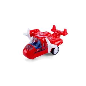 طائرة هليكوبتر حمراء تعمل بالسحب