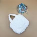 حقيبة يد قطيفة بشكل وجه أرنب مع فيونكة