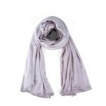 وشاح قطن وشيفون كريمي فاتح ناعم، خفيف وحواف مطرزة بأناقة