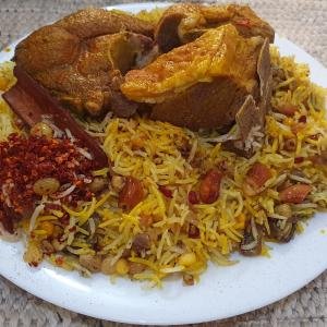 مجبوس لحم البمبرة
